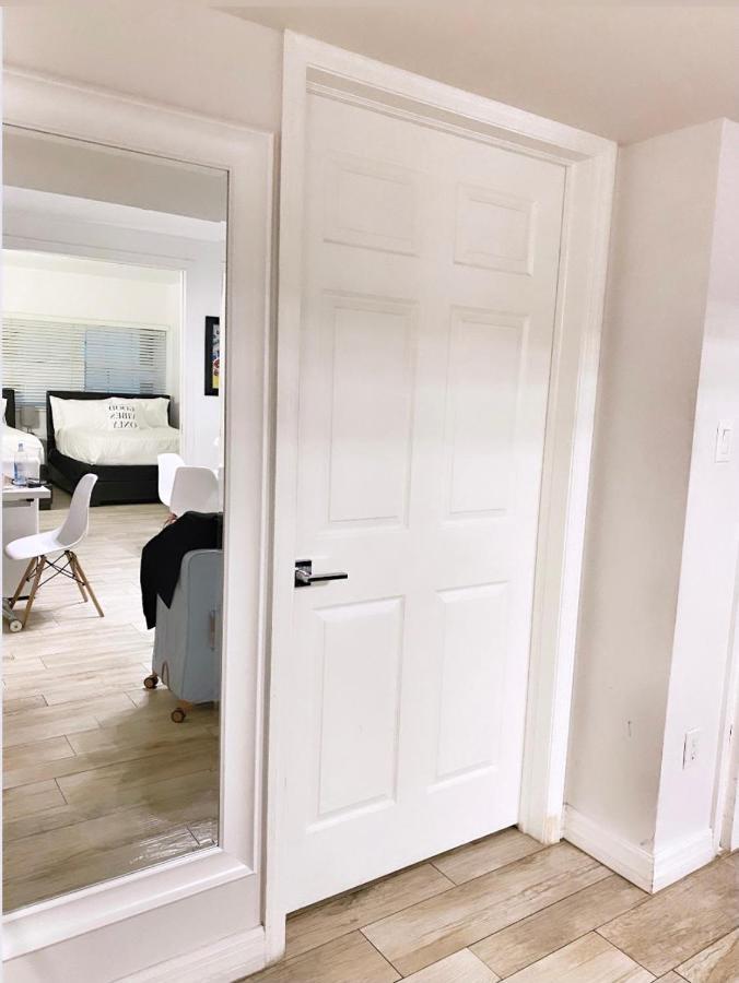 2 Bedroom Ocean Drive Newly Renovated 마이애미 비치 외부 사진