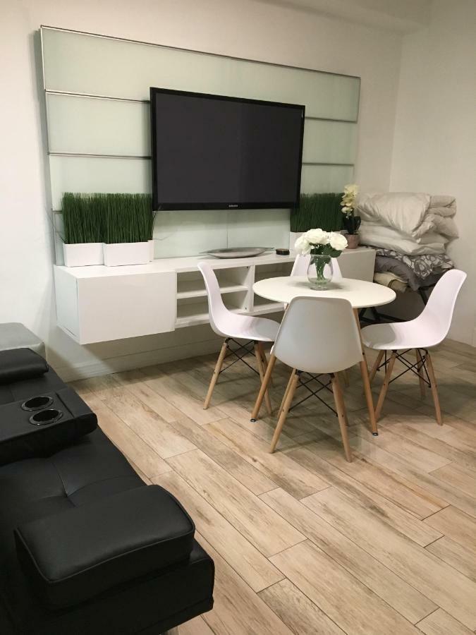 2 Bedroom Ocean Drive Newly Renovated 마이애미 비치 외부 사진
